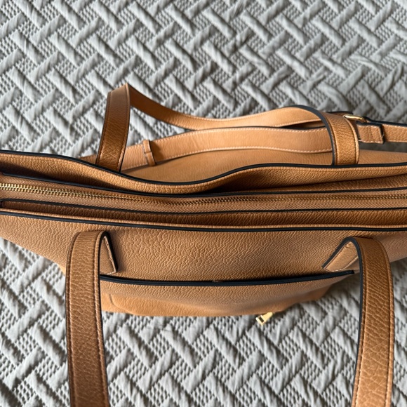 Poppy & Peonies Go Getter Tote in Congnac never used - Picture 4 of 5